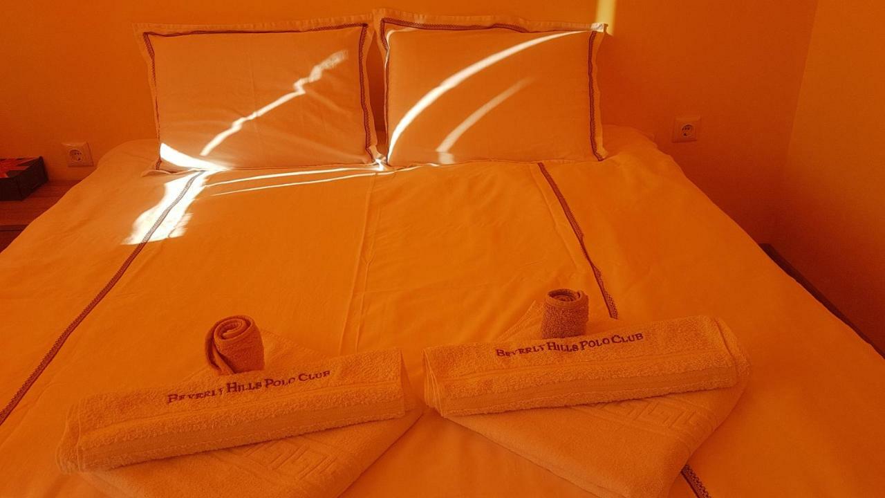 Malavi Guest House Krasen! Comfort&Clean! Exteriör bild